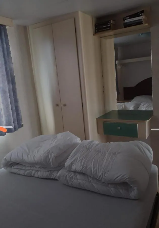 Kemping Rabbits Place Hotel Porlezza